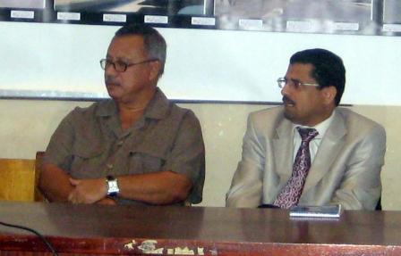 عبدالكريم شائف وبجواره د. حبتور في الجلسة الافتتاحية لمؤتمر الفرع